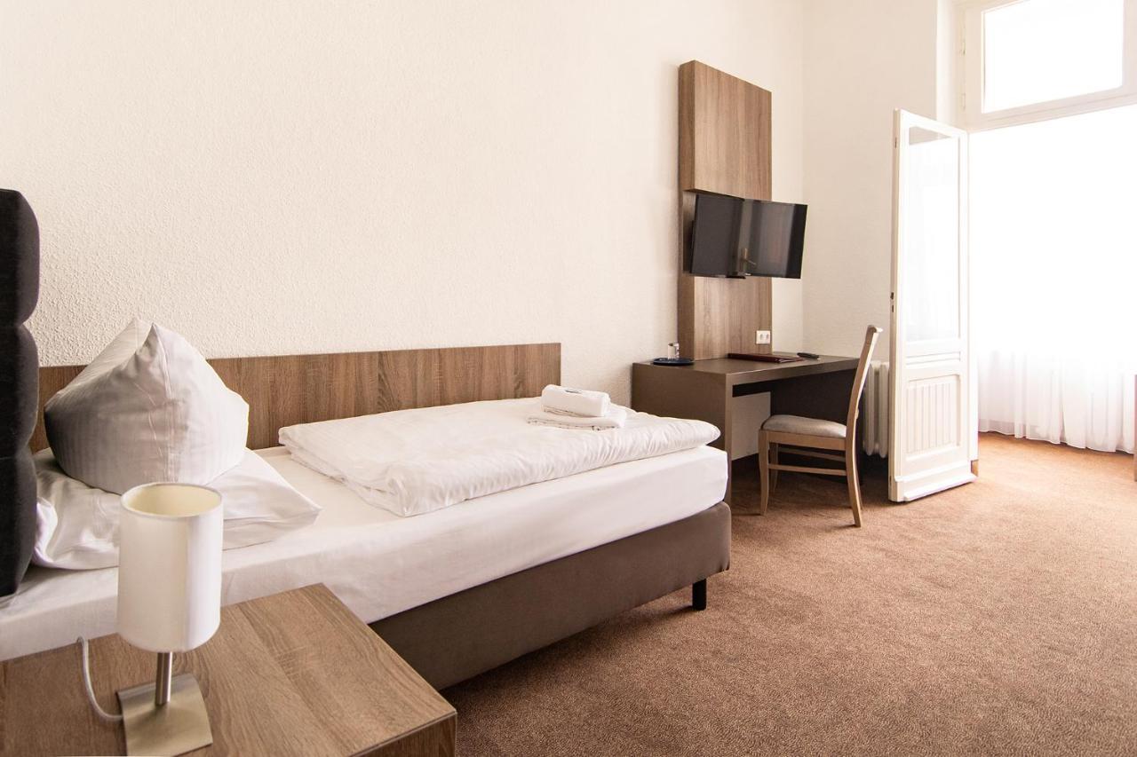 Villa Auszeit Hotel Garni 塞巴特黑灵斯多夫 外观 照片
