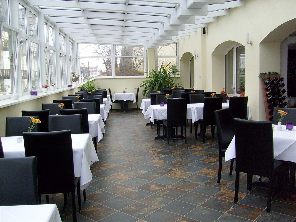 Villa Auszeit Hotel Garni 塞巴特黑灵斯多夫 外观 照片