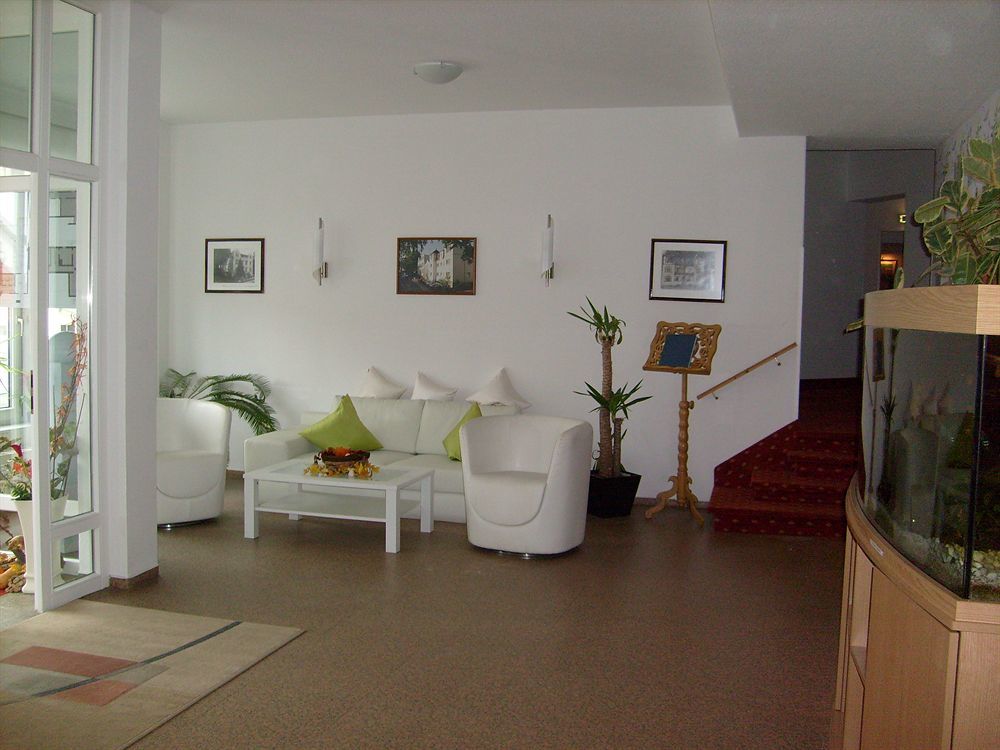 Villa Auszeit Hotel Garni 塞巴特黑灵斯多夫 外观 照片