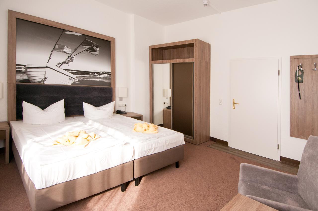 Villa Auszeit Hotel Garni 塞巴特黑灵斯多夫 外观 照片