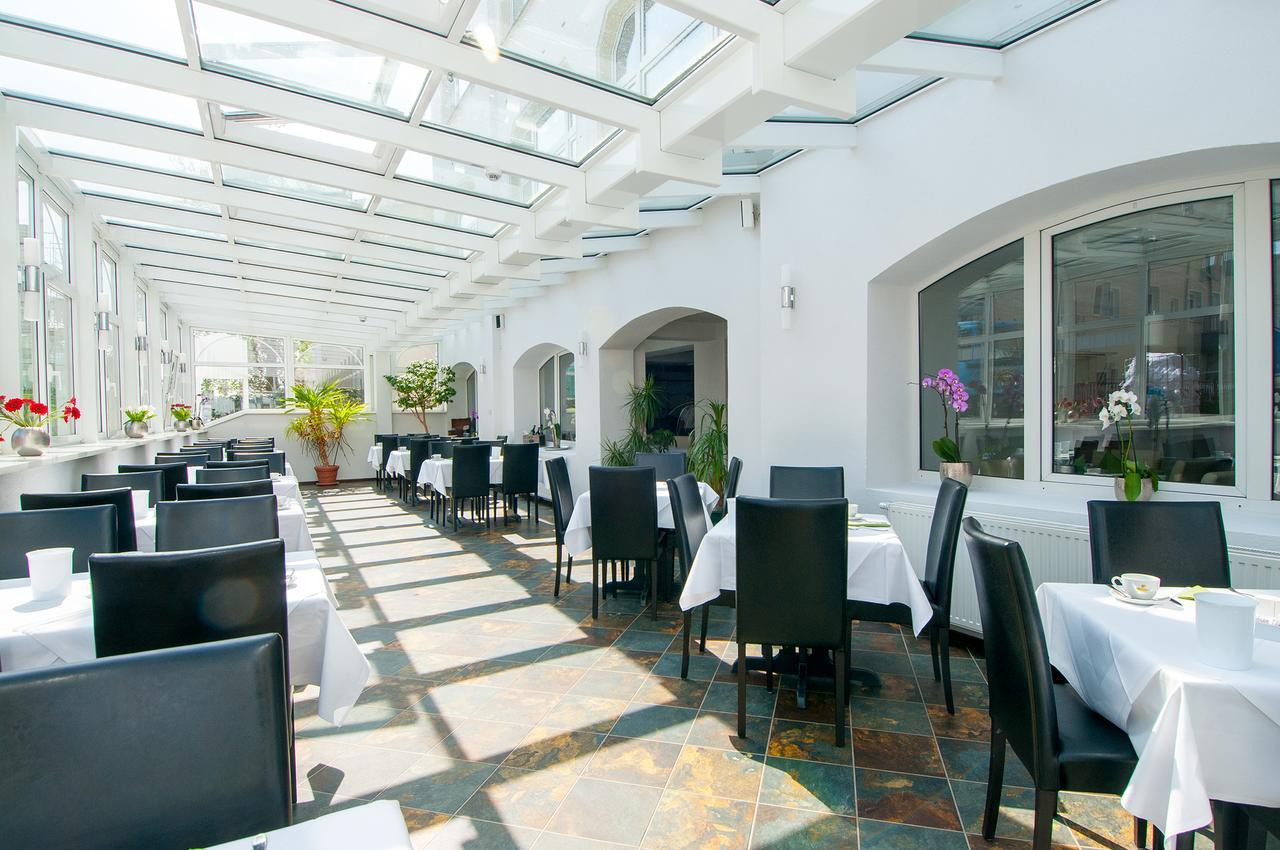 Villa Auszeit Hotel Garni 塞巴特黑灵斯多夫 外观 照片